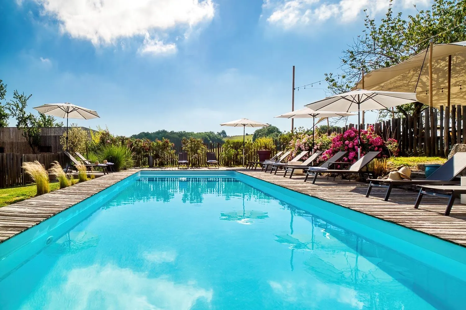 Le Domaine De Baulieu, Singuliers Hotels 欧什 4*,